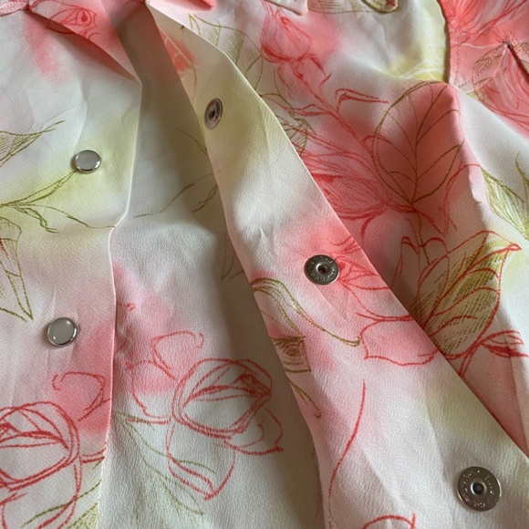 Vintage 70s Lasso Shirt Size 36 Pink Crepe Floral Pearlized Snap Front Western - Picture 14 of 14